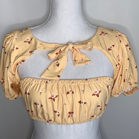 We Wore What Lily Puff Sleeve Bikini Top - Picture 4 of 9